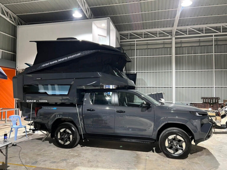  HOCA x Toyota HILUX TRAVO-e