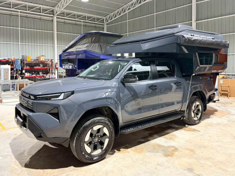  HOCA x Toyota HILUX TRAVO-e